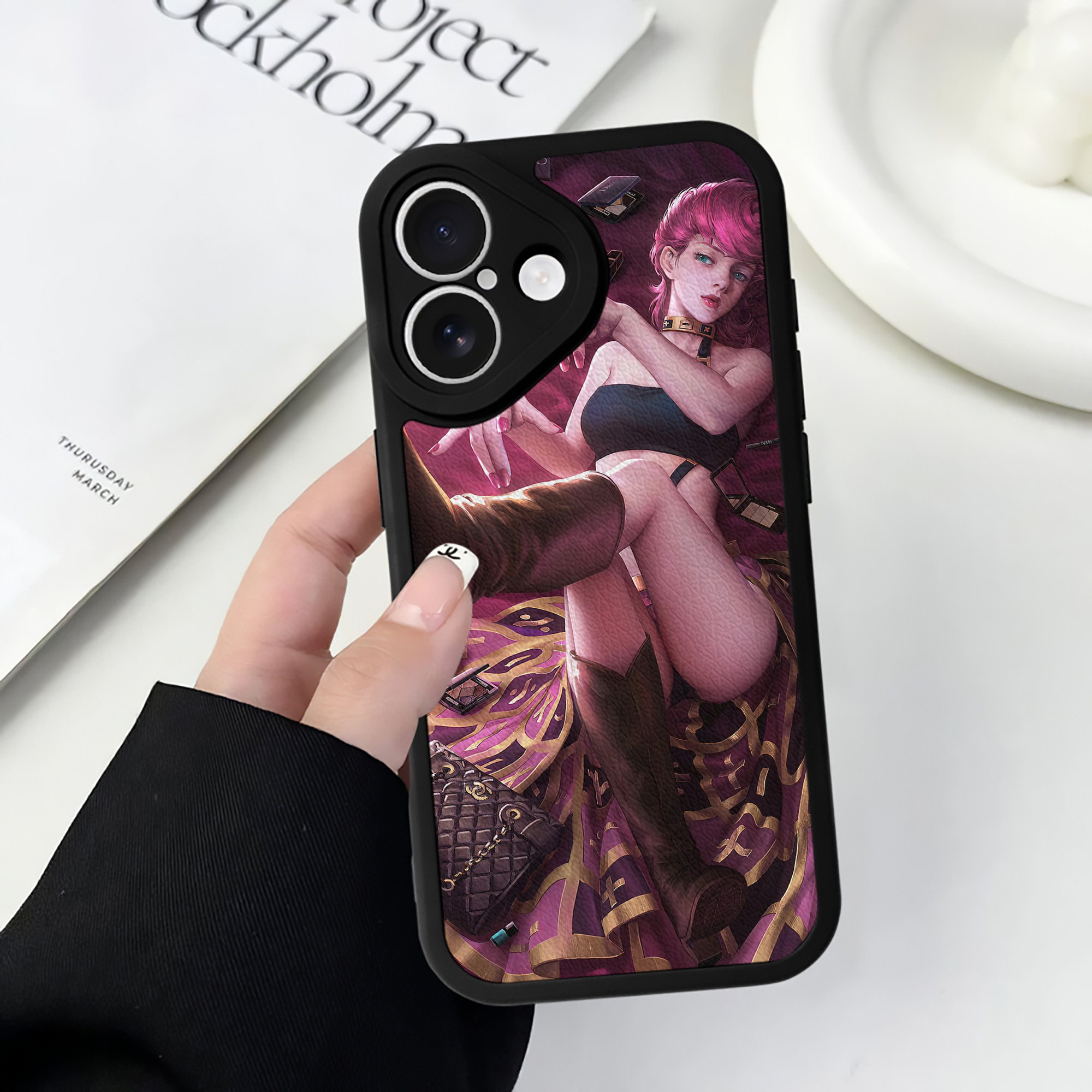 （画像用） ジョジョの奇妙な冒険 JoJo's Bizarre Adventure 【iPhone 16シリーズ対応】シリコンスマホケース（レザー調） 材質：シリコン